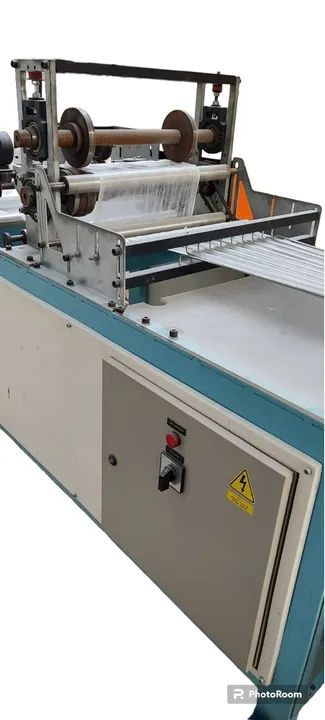 Máquina para fabricar touca de TNT