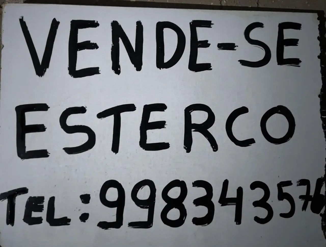 Vende-se Esterco 