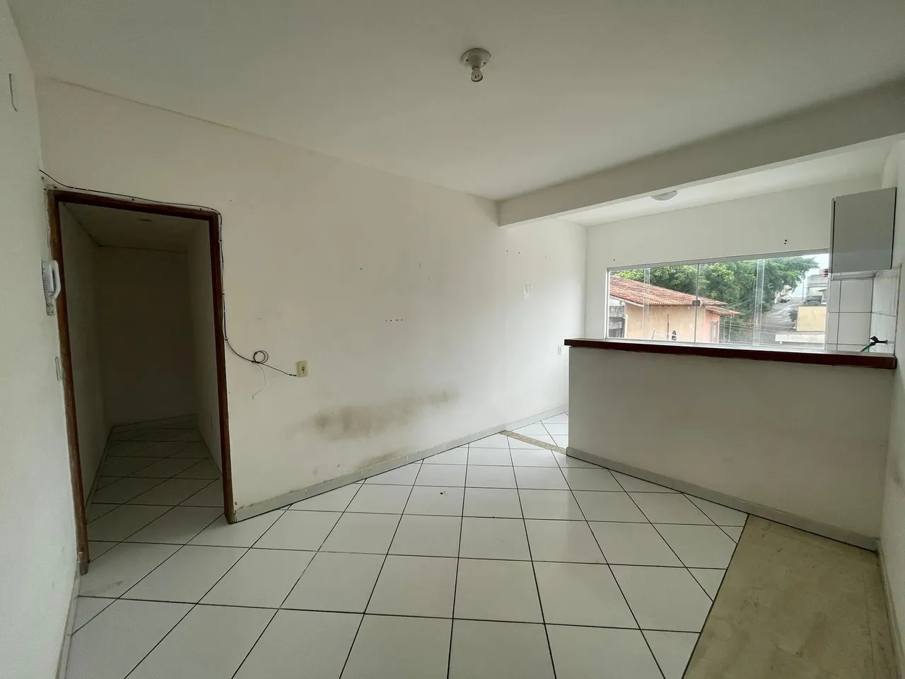 Apartamento com 2 Quartos para alugar, 50m² - Ilha das Flores