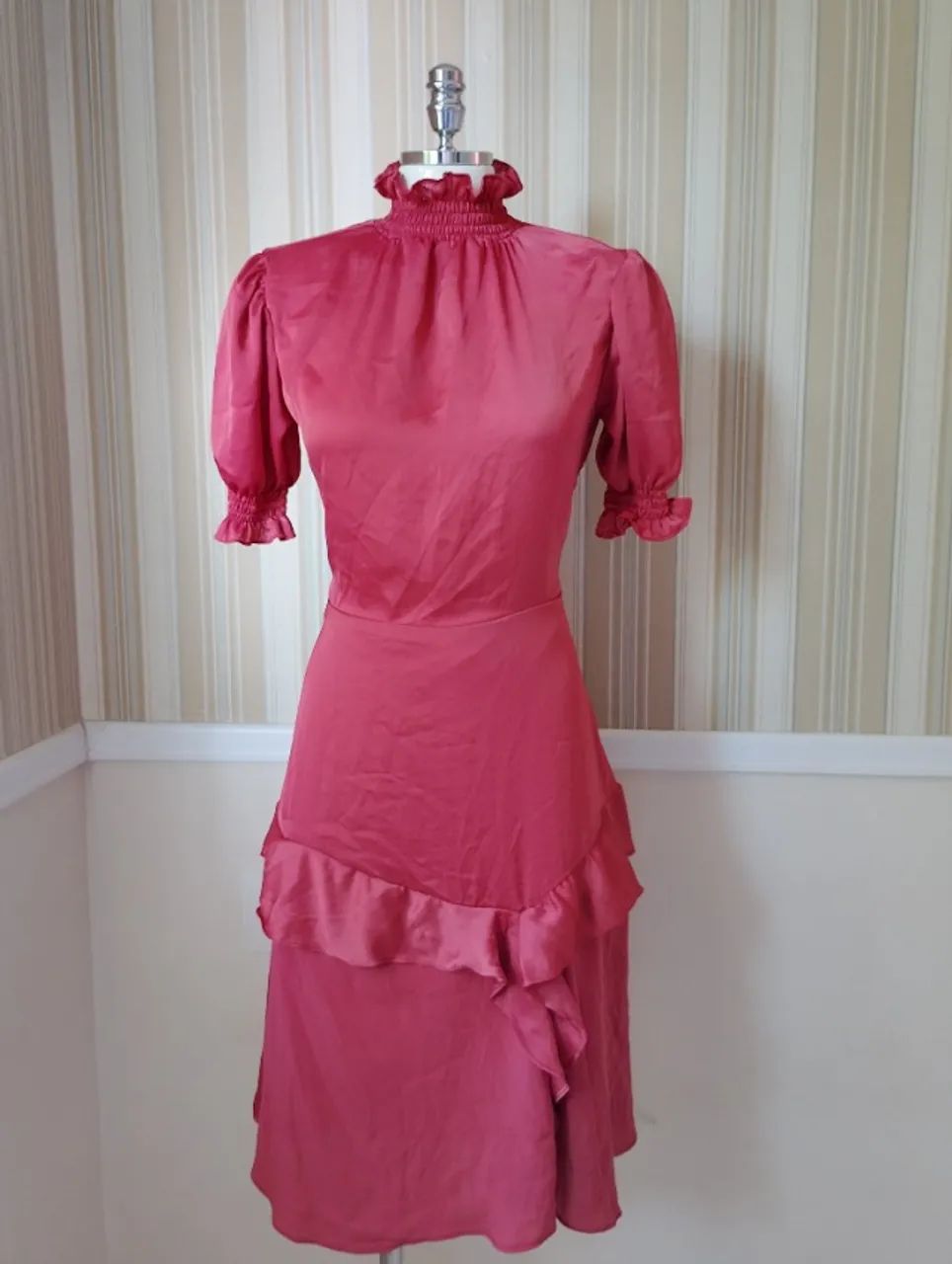 Lote com 6 Vestidos de festa ( Novo ) - Foto 2