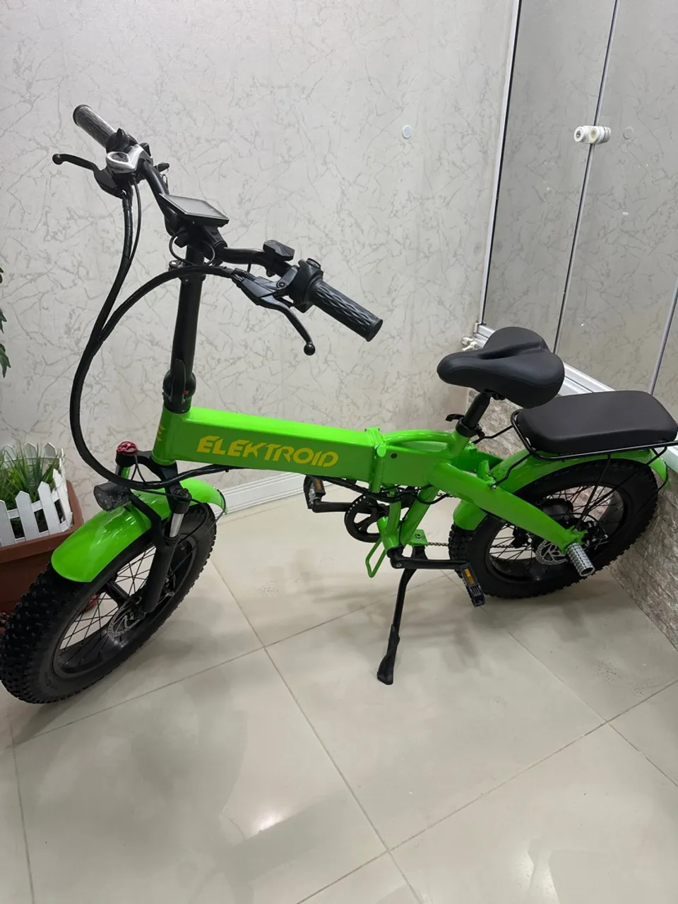 Bicicleta elétrica dobrável