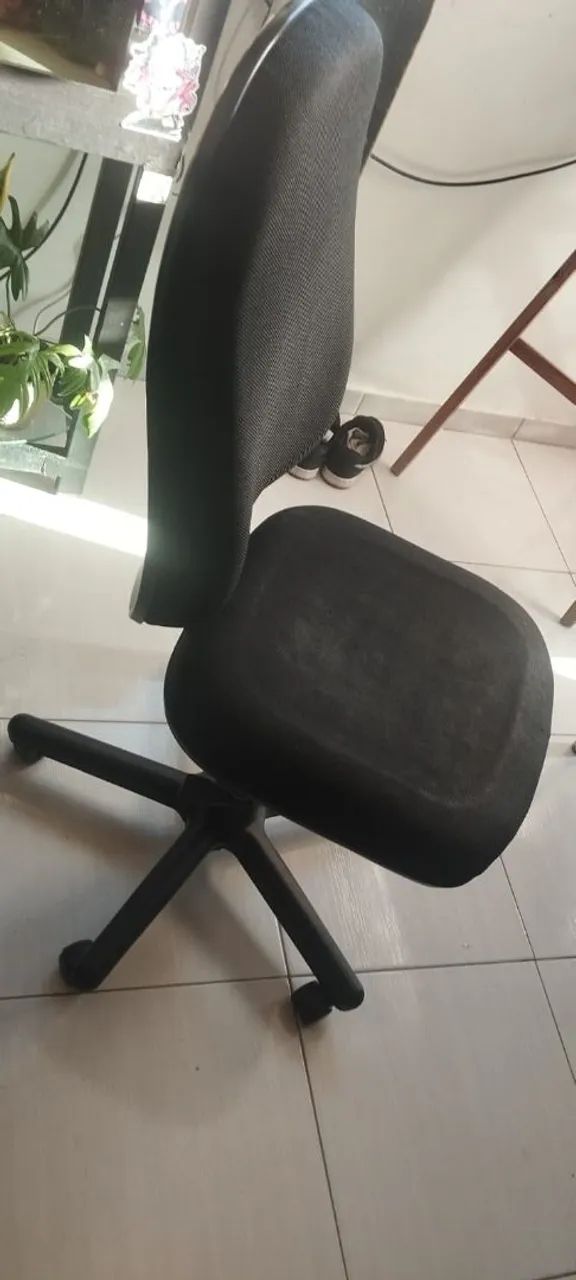 Cadeira de escritório com rodinhas  - Foto 2