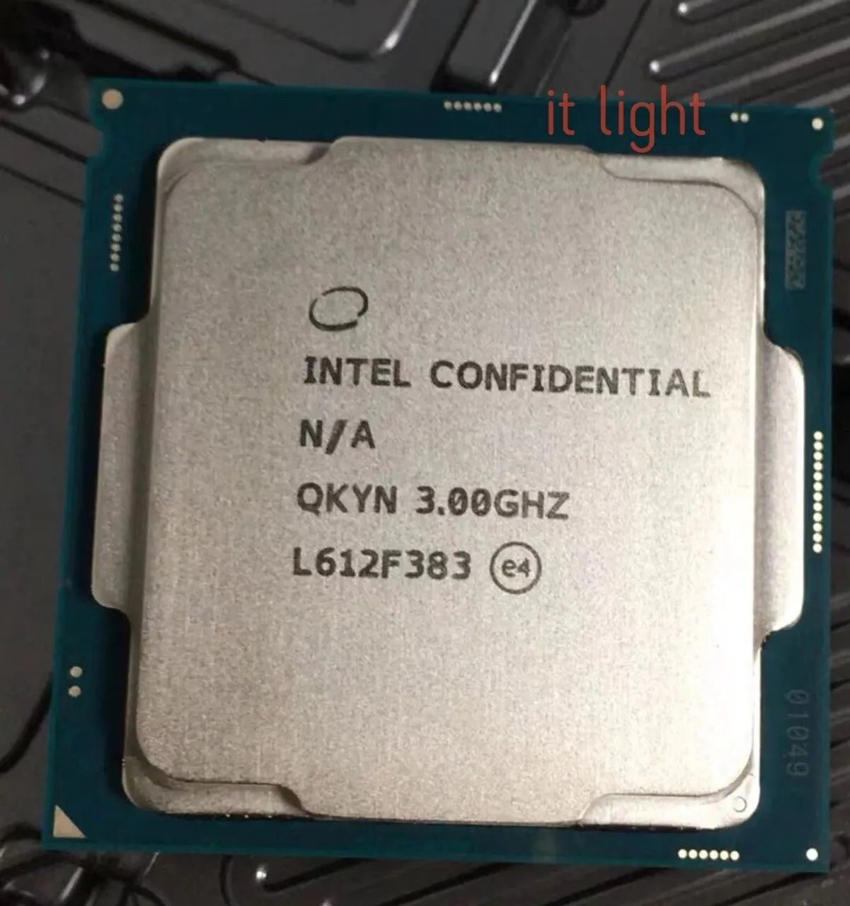Processador Intel Core I7 7700 (Confidencial) + Placa Mãe + memória Kingston 8gb DDR4 2400