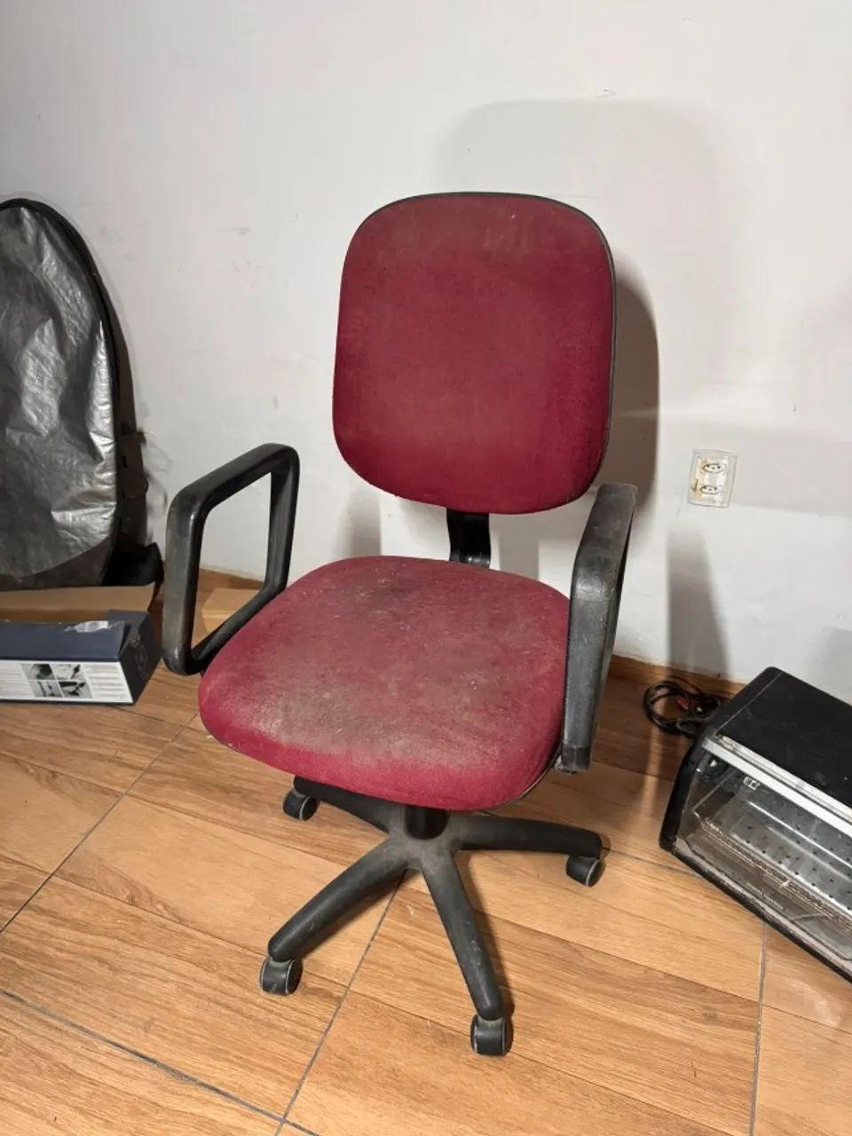 Cadeira de escritorio giratoria  - Foto 2