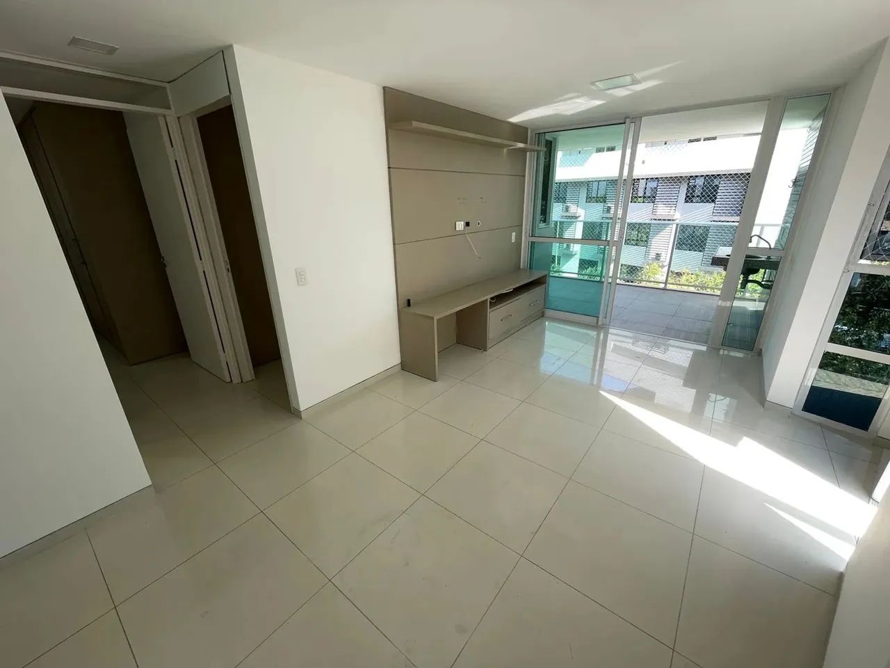 Apartamento p/ aluguel na beira mar do Cabo Branco c/ 2 quartos e móveis projetados - João