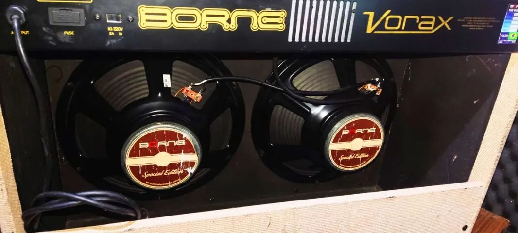  Amplificador Borne Vorax Studio 2200 Palha Guitarra 120rms - Foto 2