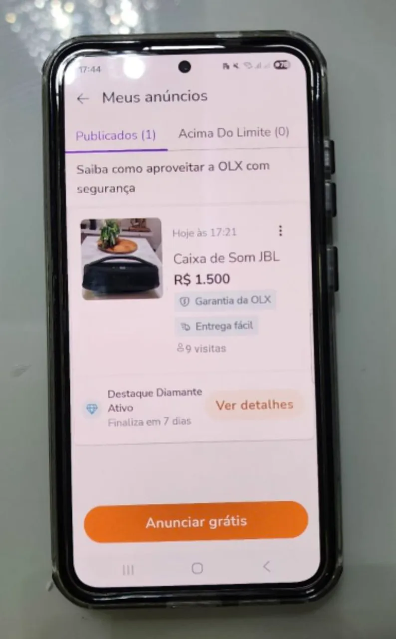 Samsung s24, sem marcas de uso. Nota fiscal. Ainda na garantia. Na caixa com carregador.