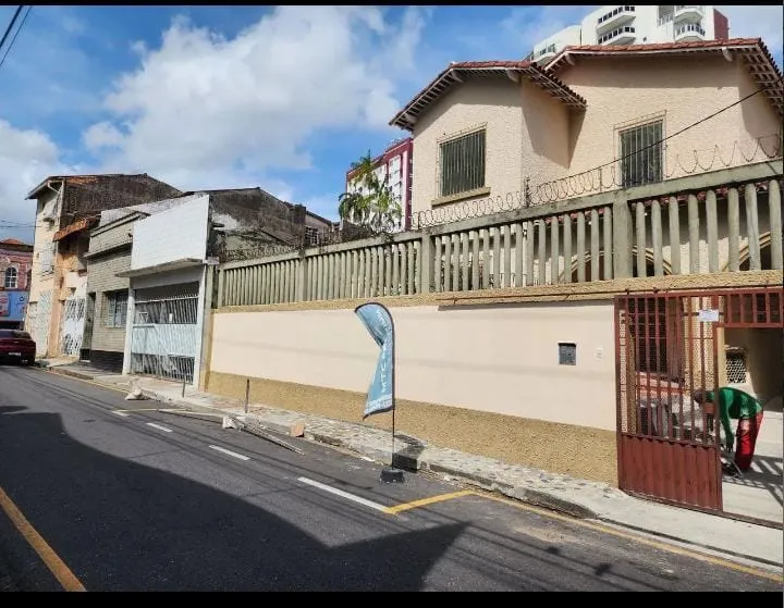 Imóvel de 2 pavimentos com 364 m² e 8 vagas! - Belém - PA