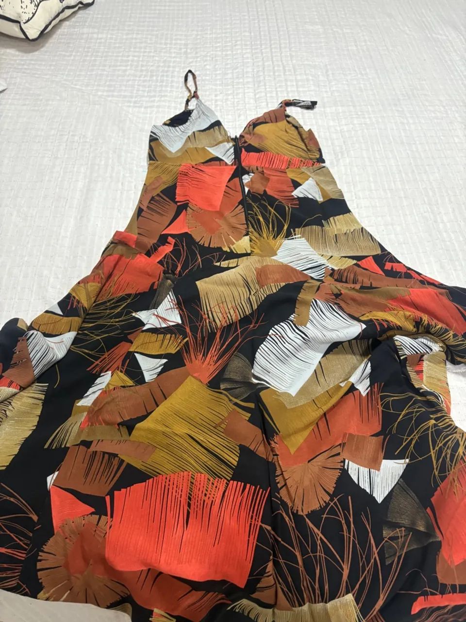 Vestido midi estampado assimétrico na barra - Foto 2