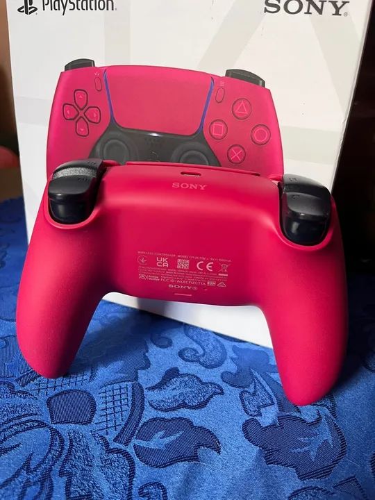 Vendo Controle PS5 Vermelho Cosmic - Foto 2