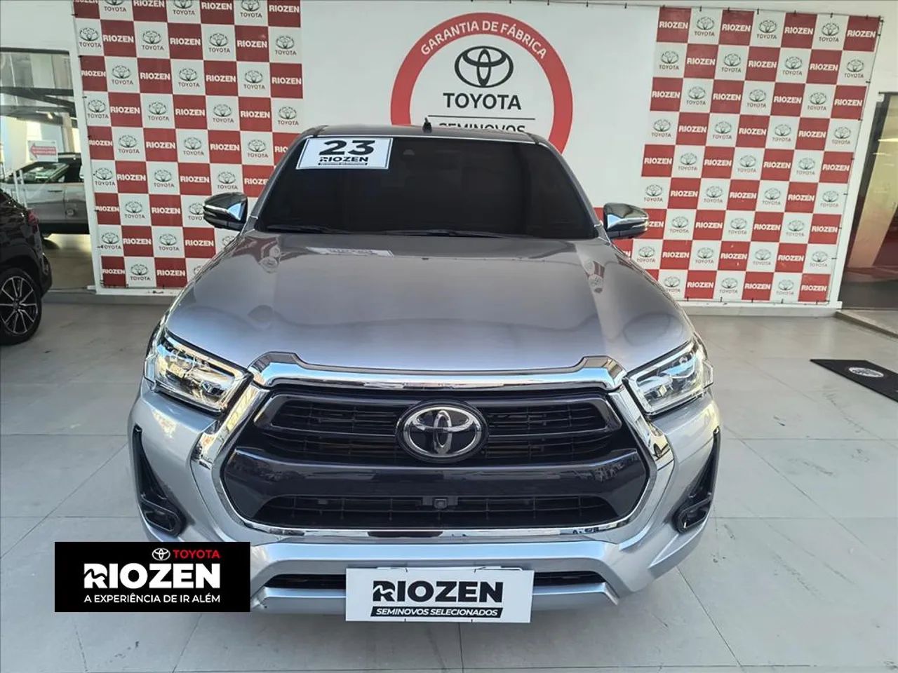 TOYOTA HILUX 2.8 D-4D TURBO DIESEL CD SRX 4X4 AUTOMÁTICO - Foto 4
