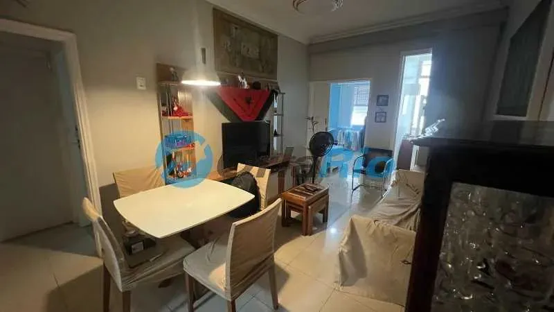 Apartamento : Padrão / Residencial / Leme