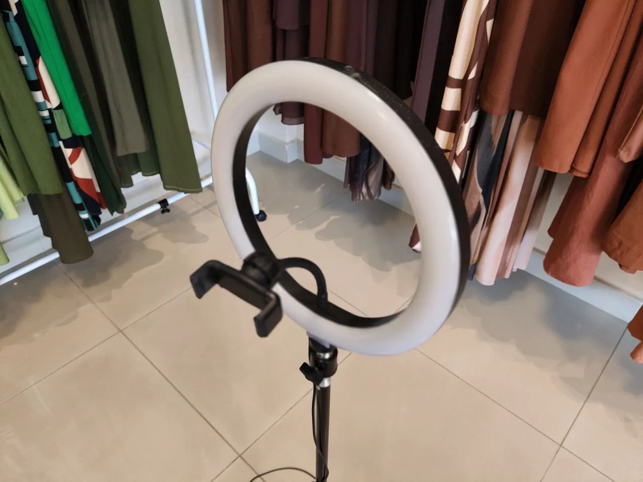 Ring Light Profissional para Celular - Iluminação Perfeita - Foto 2