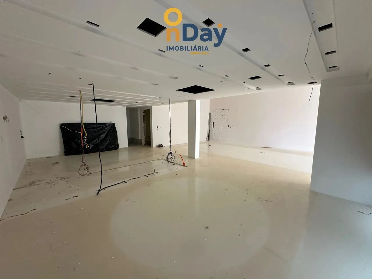 Ponto Comercial com Vão Livre - Centro - Foto 2