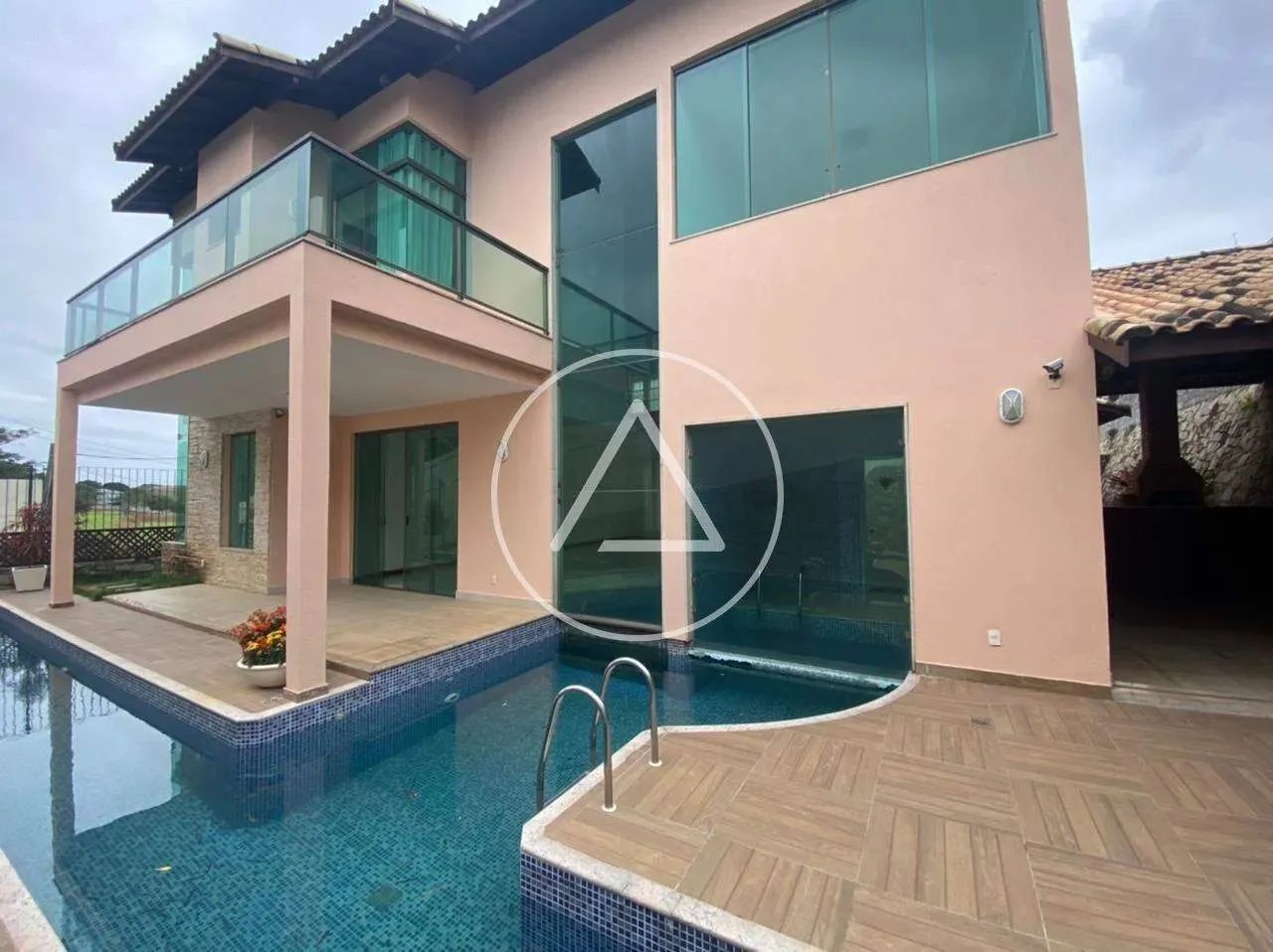 Excelente Casa no condomínio Green land para locação - Macaé
