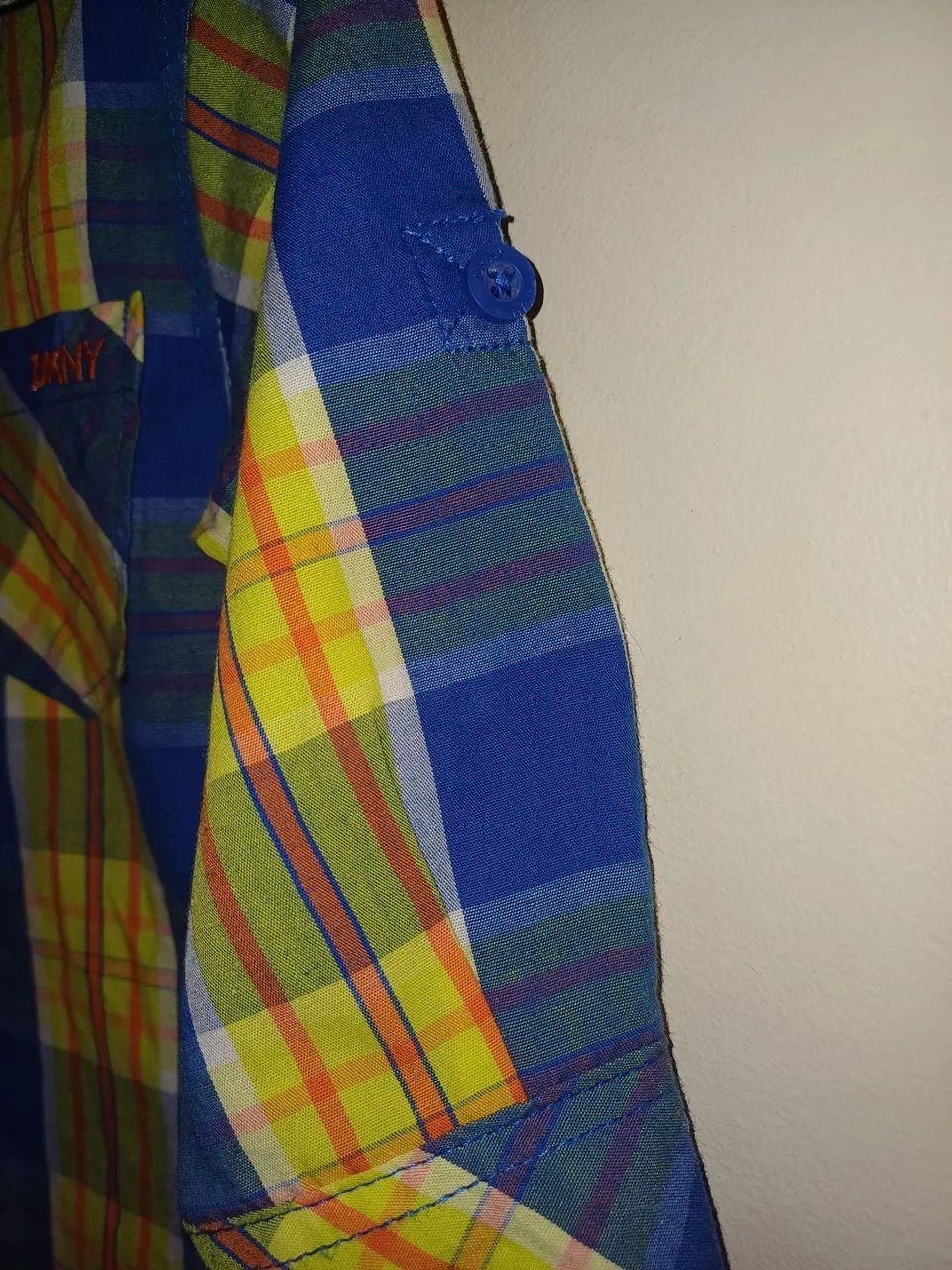 Camisa Xadrez DKNY Infantil semi-nova  - Foto 6