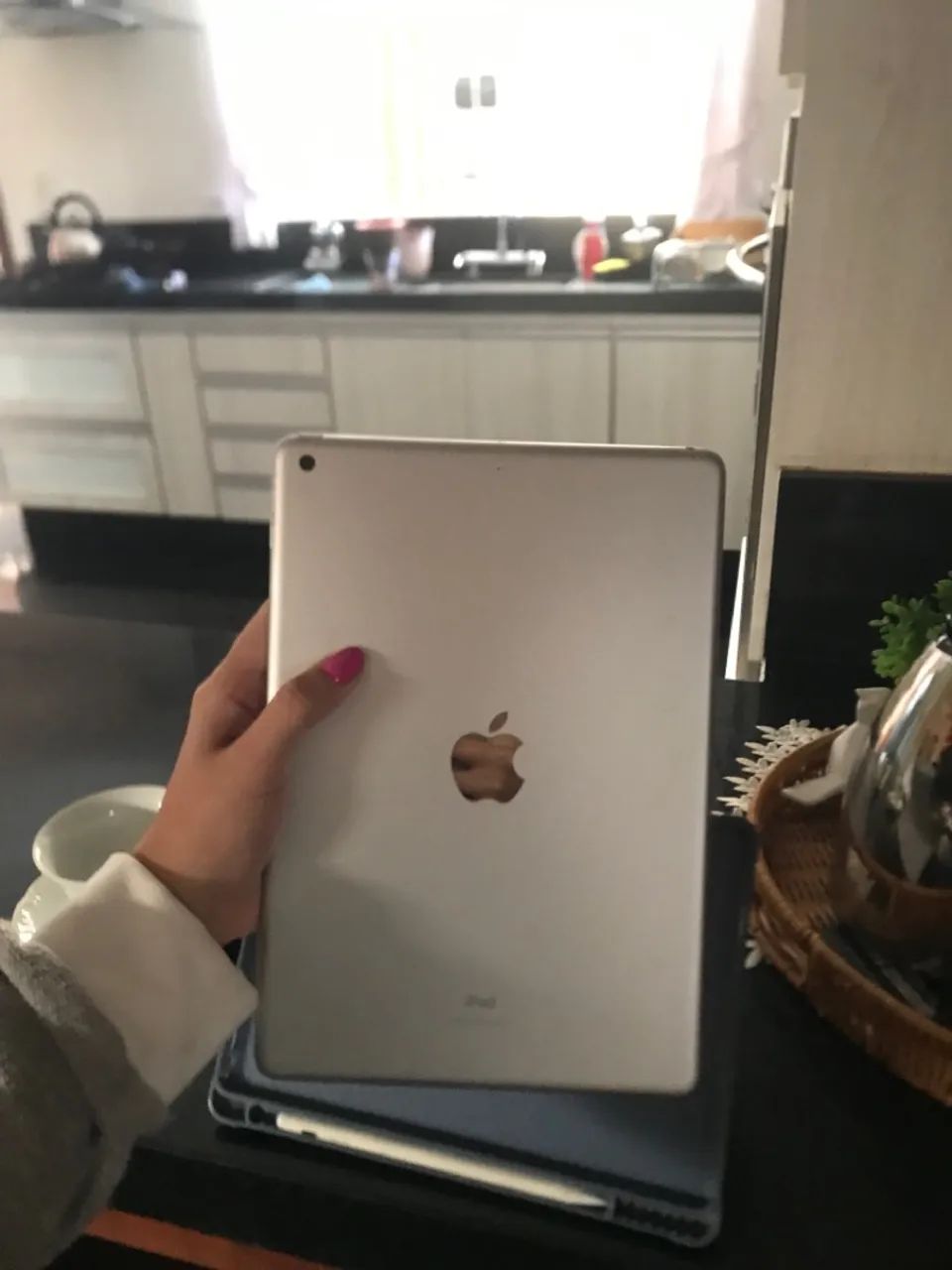 iPad 9ª Geração 64GB Wi-Fi + caneta - Foto 5