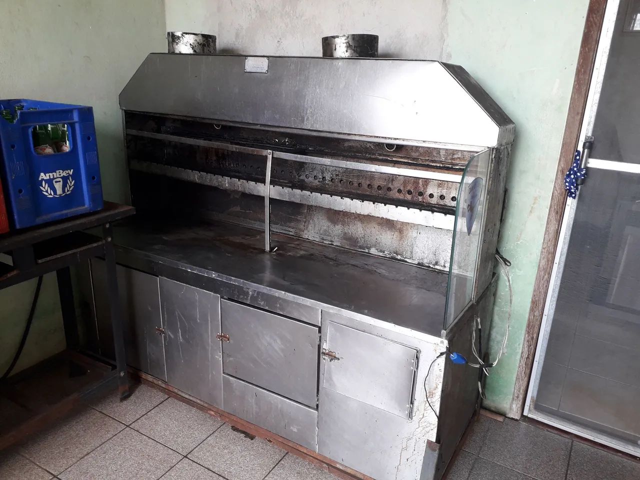 Churrasqueira a Carvão bafo usada leia a descrição para mais informações - Foto 5