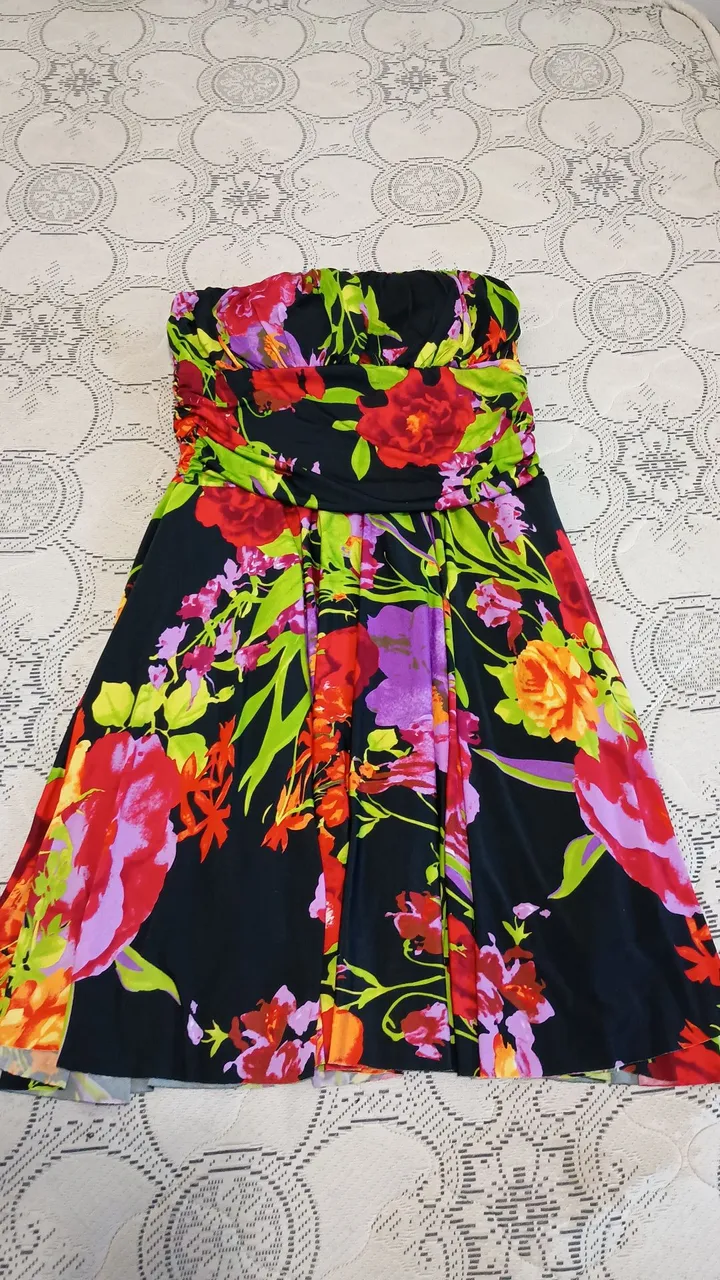 Vestido Floral Strapless