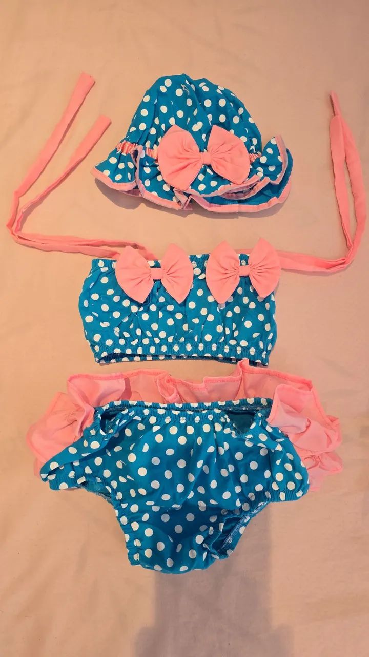 Conjunto de Praia Infantil Azul Poá com Laços