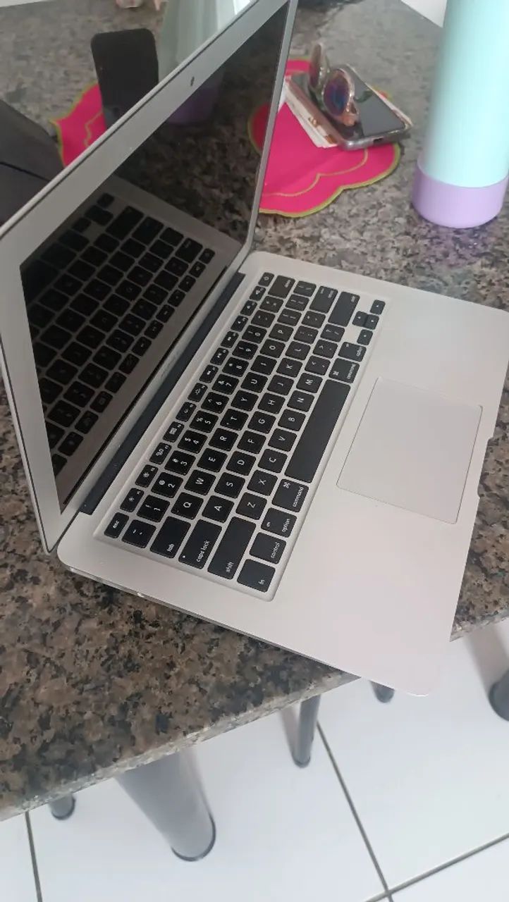 MacBook Air 13 muito novo - Foto 2