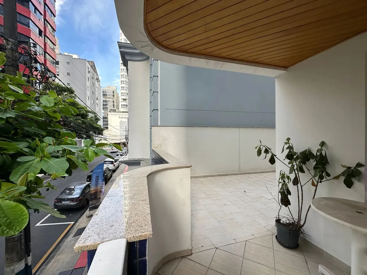 Dif 3 quartos com 1 vaga
