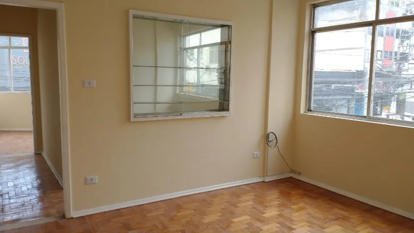 Alugo apartamento no Centro