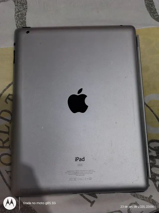 Tablet Apple iPad com tela quebrada para peças não liga A1395 64GB - Foto 3
