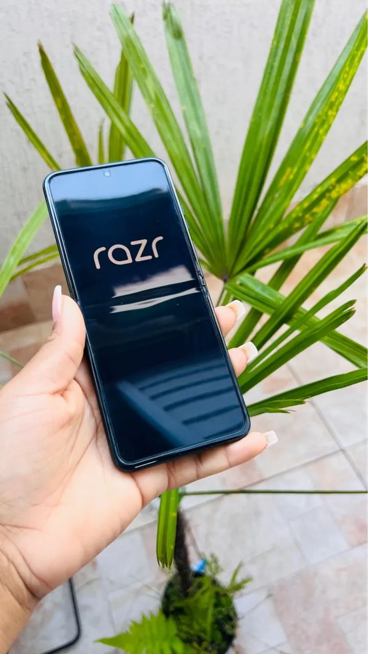 Motorola razr 40 256 Gb. 8 de RAM caixa,acessórios e nota fiscal