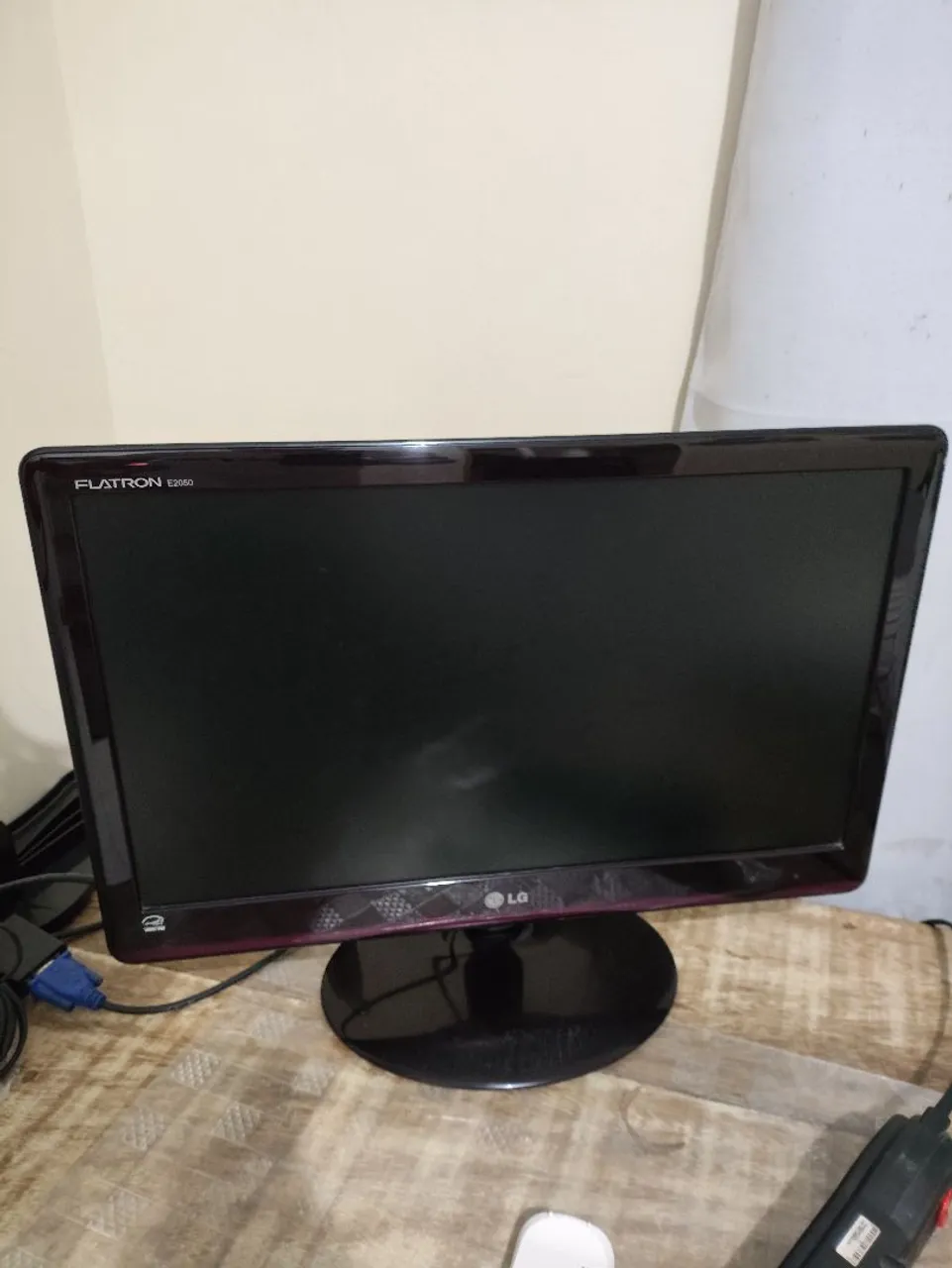 Monitor LG Flatron E2250 VGA