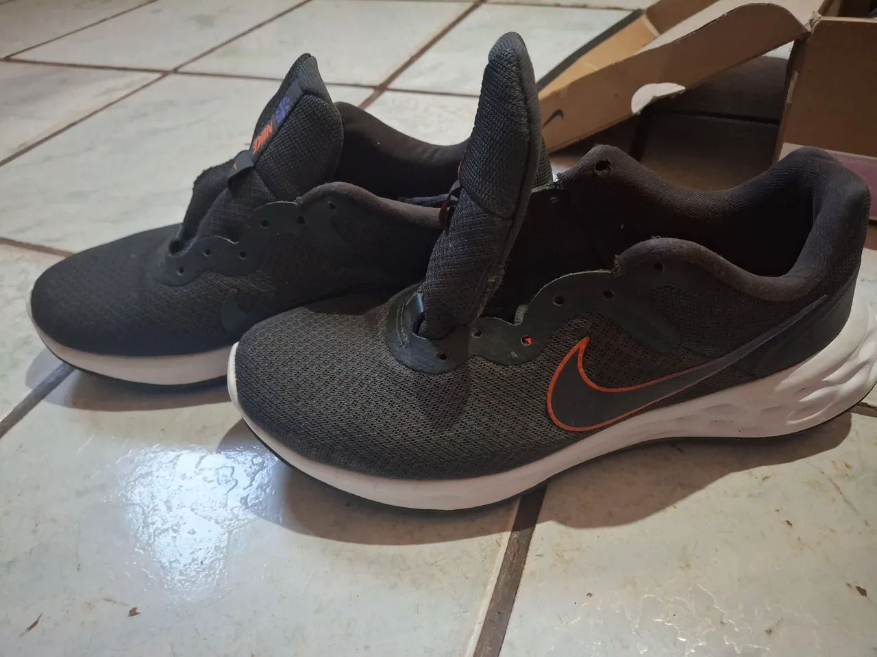 Tênis Nike Revolution 6