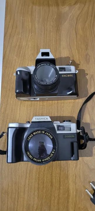 Duas cameras antigas64169287323906124