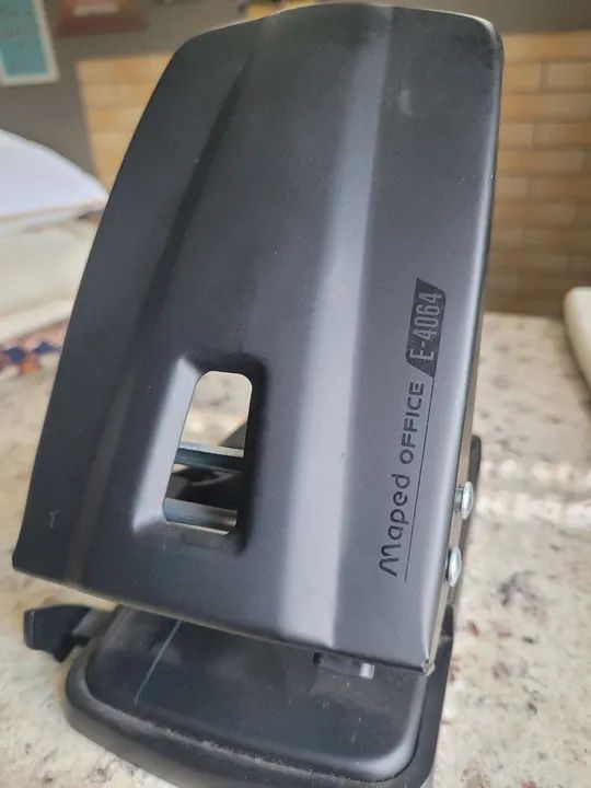 Furador Maped Office modelo E 4064. - Foto 5