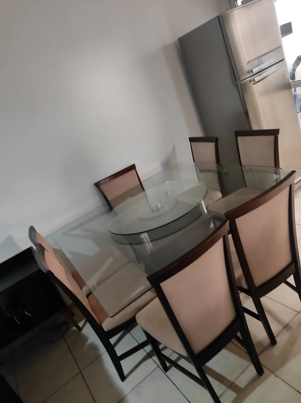 Mesa de Jantar de Vidro com 8 Cadeiras