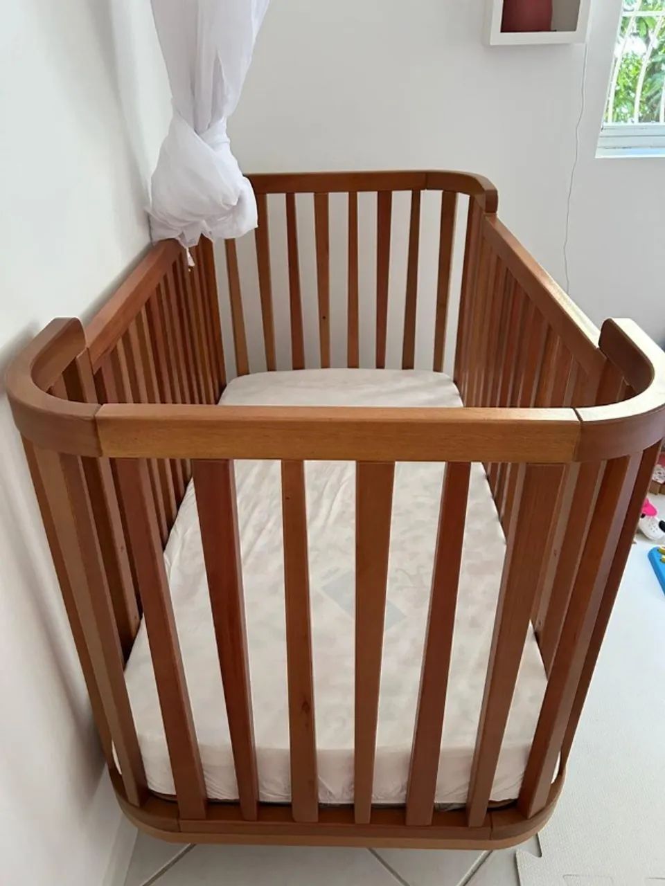 berço maravilhoso de madeira - Foto 2