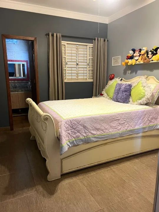 4 quartos 2 suítes LOTE GRANDE  - Foto 12