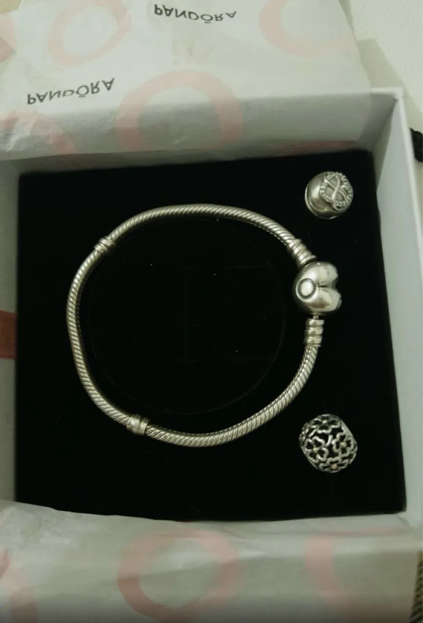 Pulseira Pandora com dois(2) Berloques - Foto 3