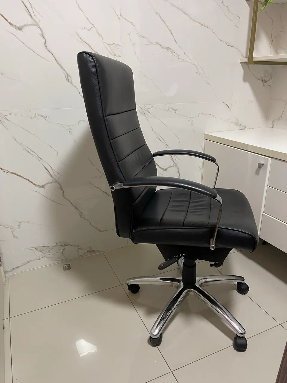 Cadeira presidente de escritório  - Foto 2