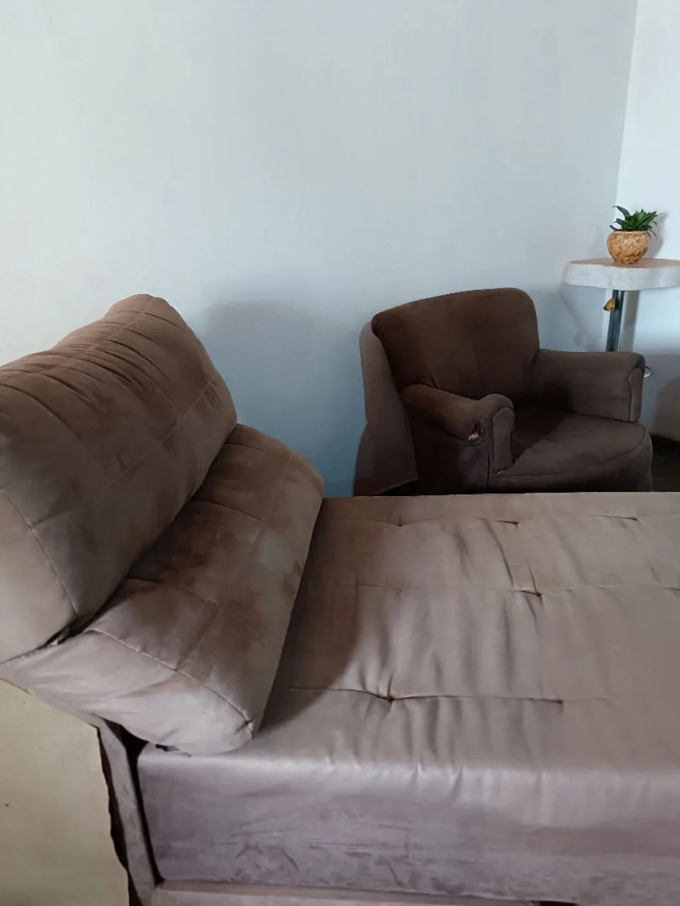 Vendo Poltrona e sofá retrátil. - Foto 3