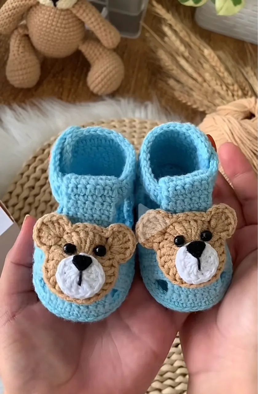 Sapatinhos de crochet