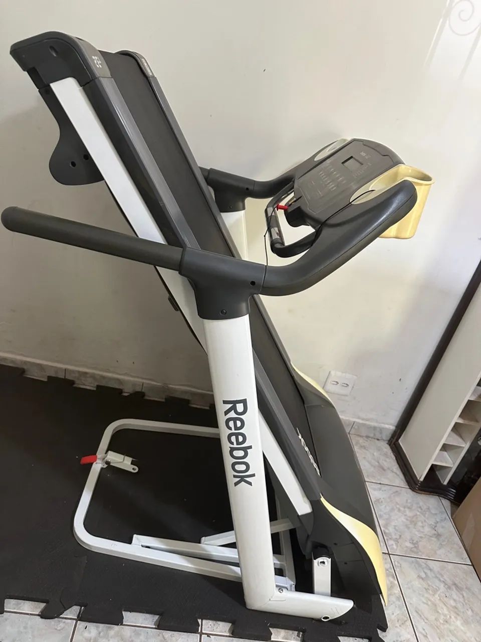 Esteira Reebok T-3.2 - Ótimo estado! - Foto 3