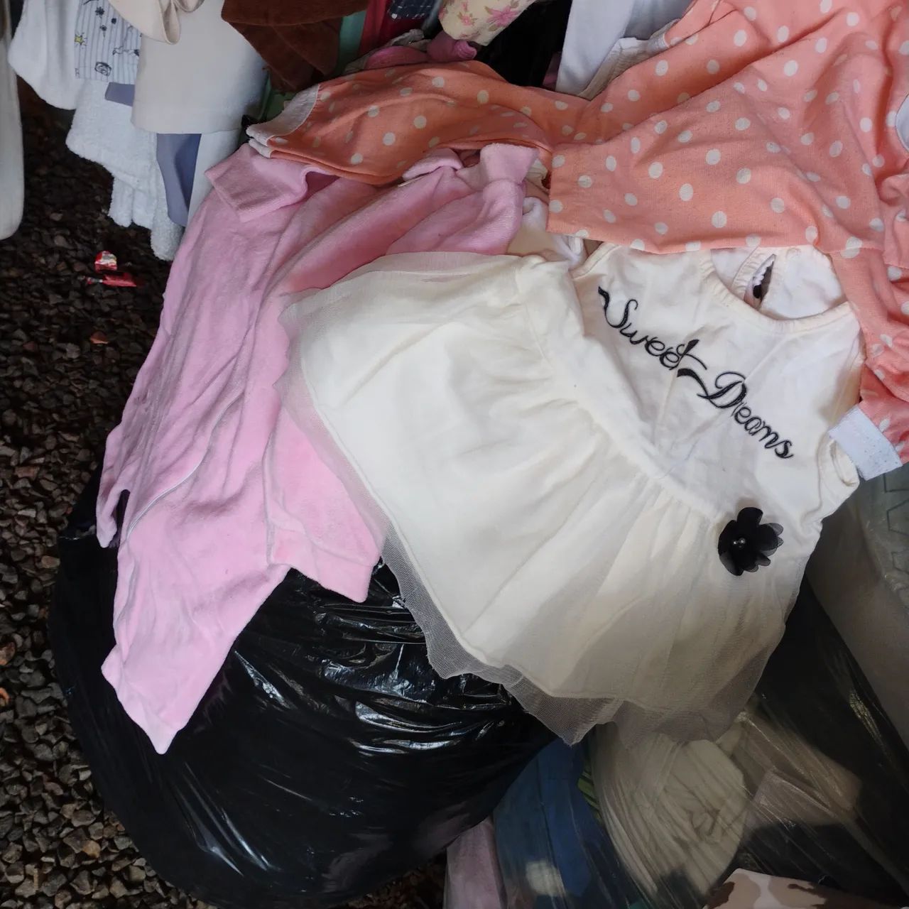 Lote roupas bebê 0 a 2 anos. 500 peças por 450 reais - Foto 3