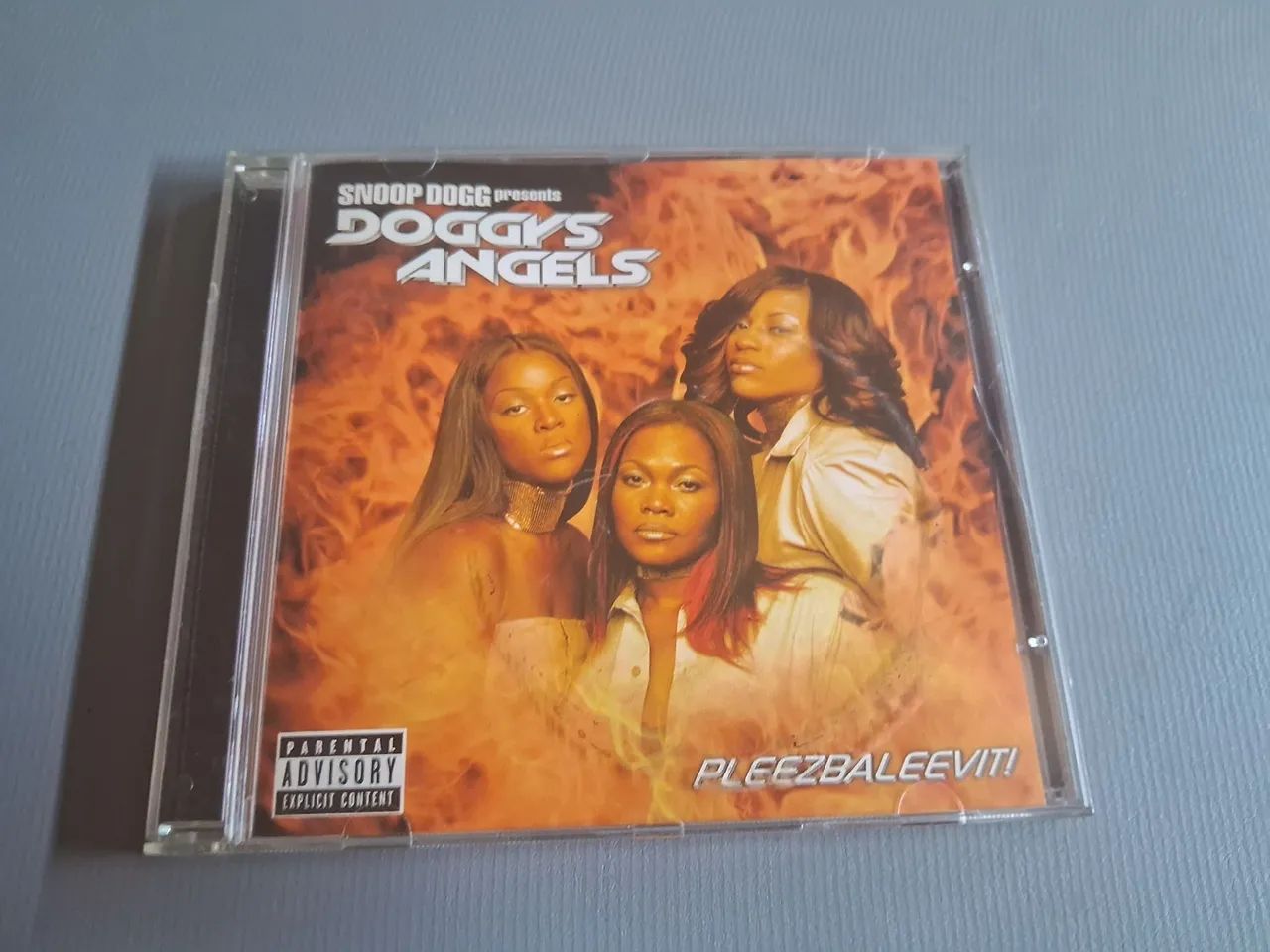 CD Snoop Dogg presents Doggys Angels - CDs, DVDs etc - Ricardo de