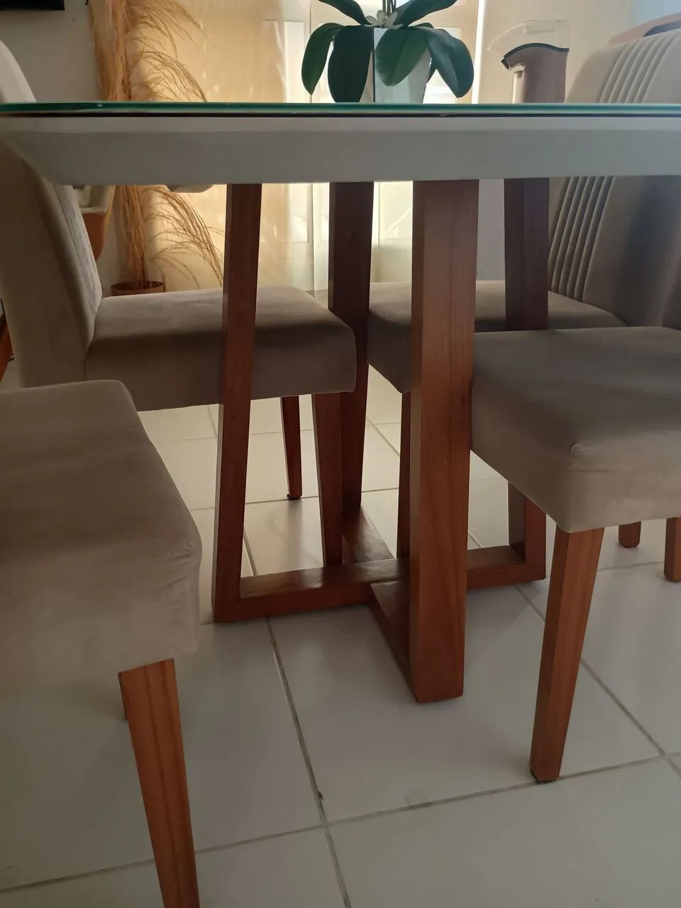Mesa e cadeiras madeira  - Foto 3