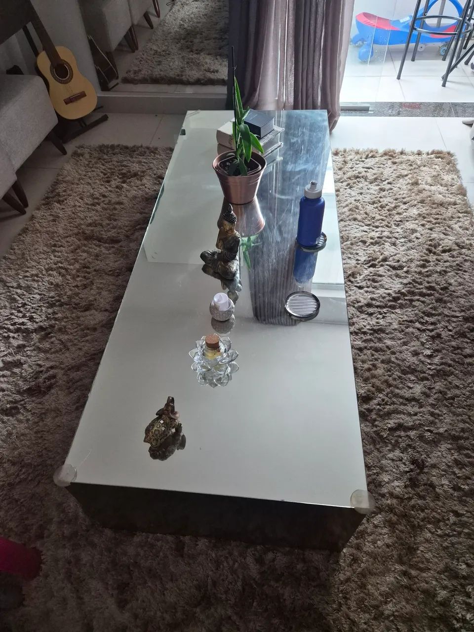 Mesa de centro em madeira maciça 