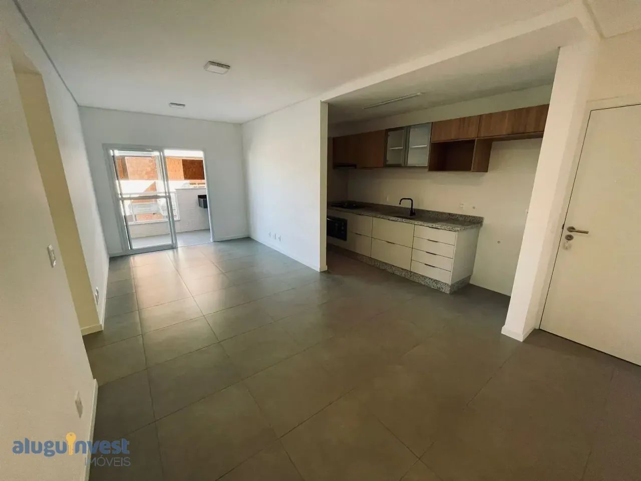 Apartamento para Alugar com 3 dormitórios nos Ingleses - Florianópolis/SC