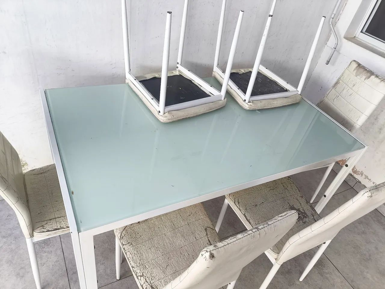 Mesa com tampo de vidro e 6 cadeiras etna - Foto 2