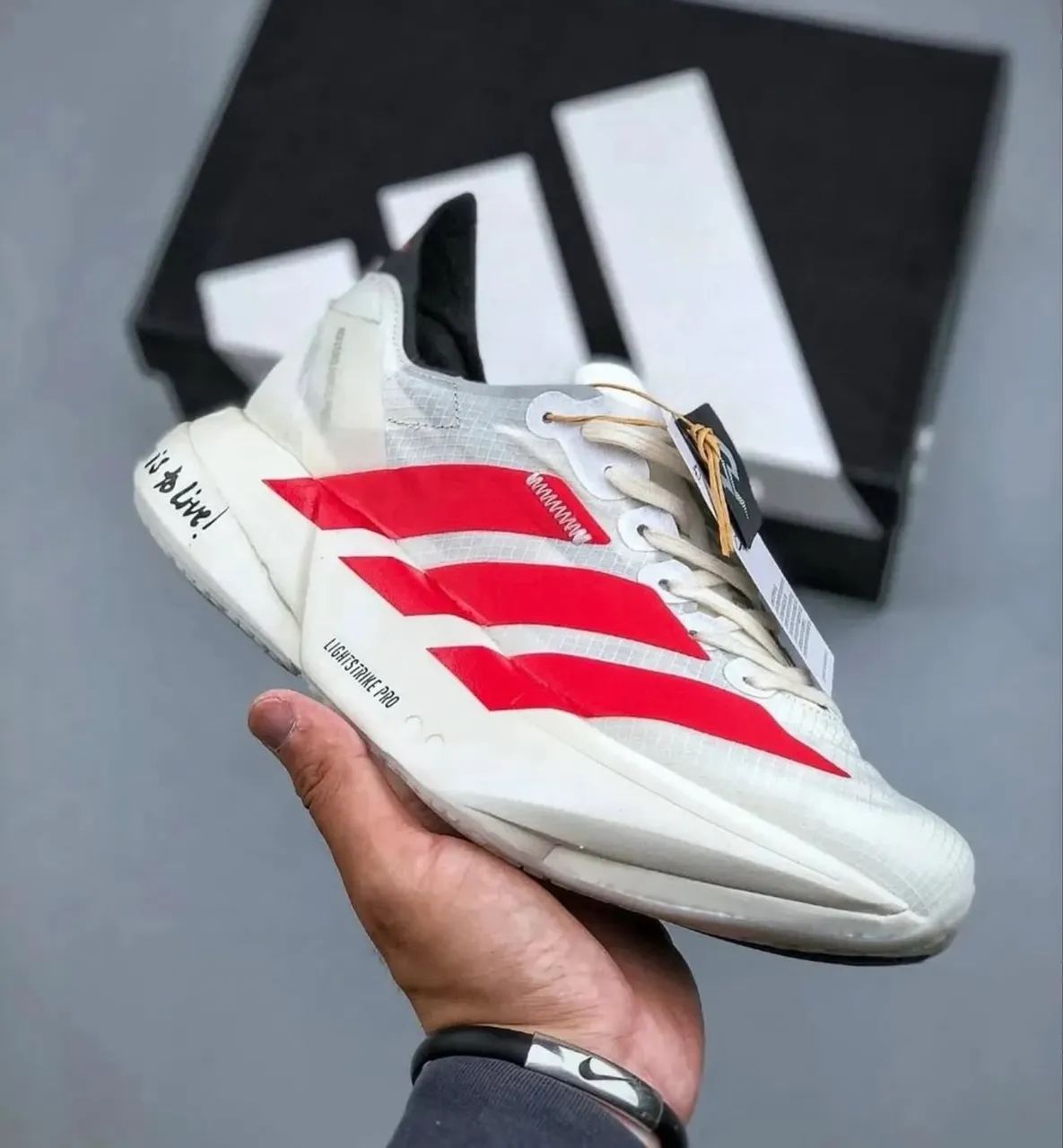 Tênis Adidas Adizero Branco e vermelho 38 ao 43 - Beleza e