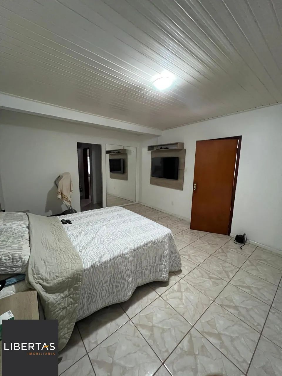 Casa Residencial Semimobiliada com 2 Suítes e Piscina em Viamão, RS - Foto 12