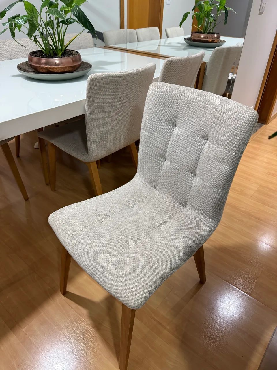 Mesa de jantar com 6 cadeiras novíssimo  - Foto 5